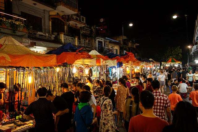 Chợ Đêm - Uông Bí, Quảng Ninh
