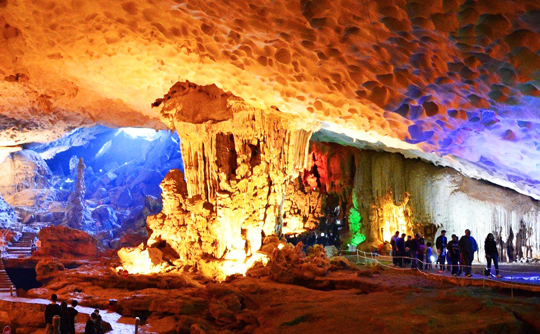 Hang Sửng Sốt