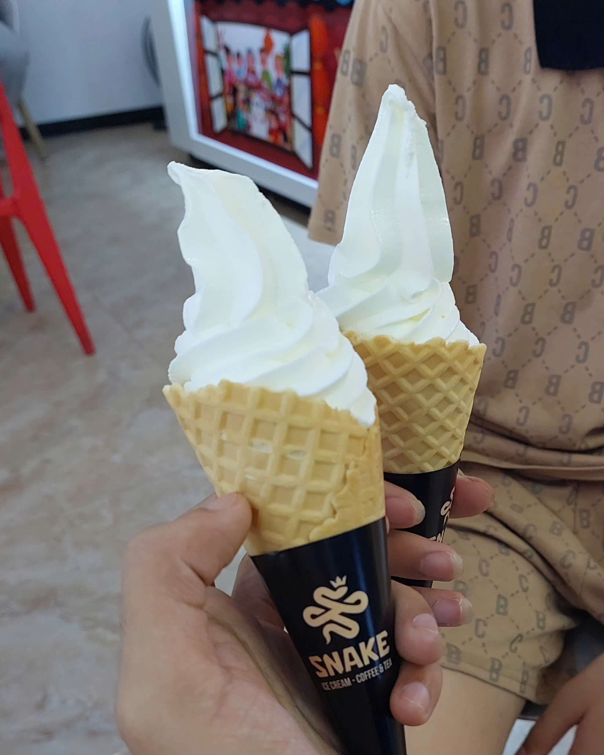 Kem tươi Sanke chỉ 9k/cây